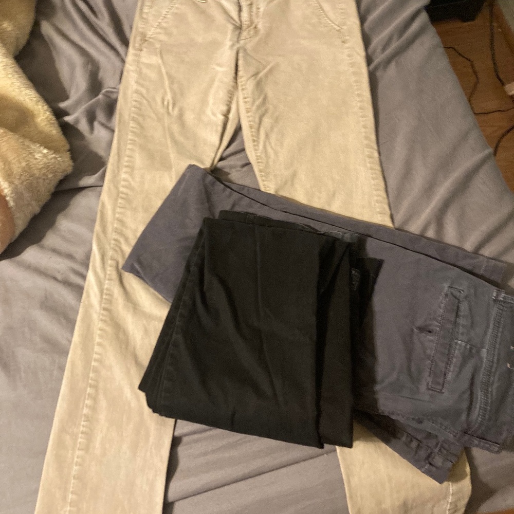 American Eagle Pants—- 4 pairs
